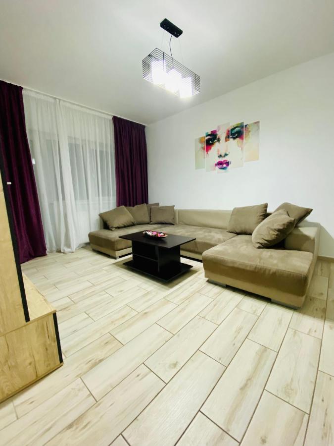 Antonia'S Apartment คอนสตันซา ภายนอก รูปภาพ